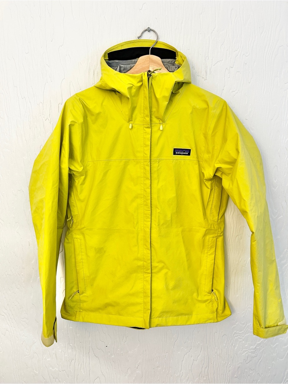 PATAGONIA Torrentshell Rain Coat Lime Green Women's Medium Gorpcore Waterproof